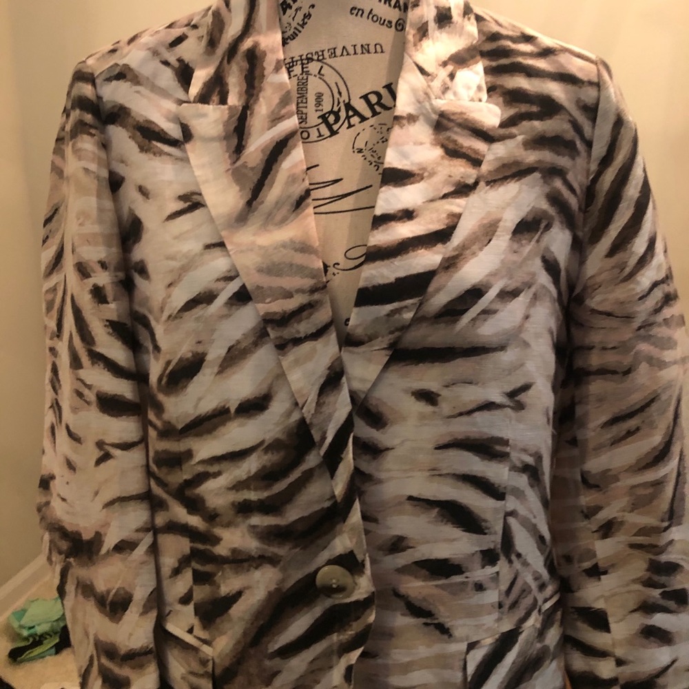 Chico’s Jacket - Picture 2 of 7
